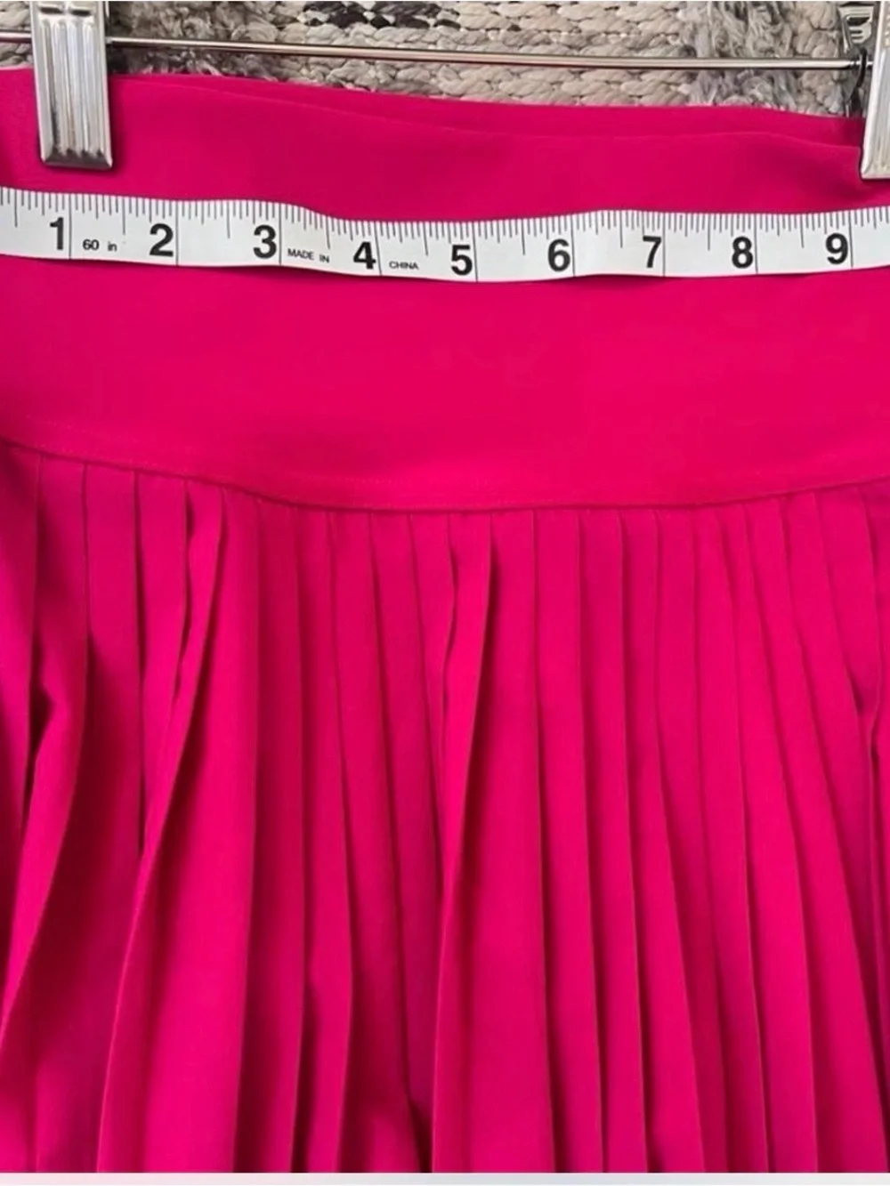 ALO Yoga vibrant hot